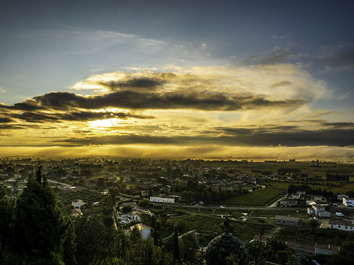 Matin d'automne by DEODATUS PHOTOGRAPHIE, Rochefort du Gardaube matin sunrise sun gard occitanie rochefortdugard