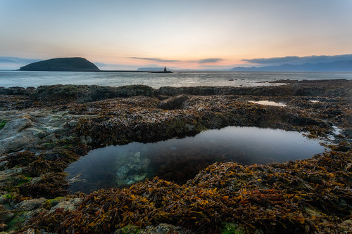 penmon point anglesey rockpool puffin island north wales cymru polarising filter sunrise