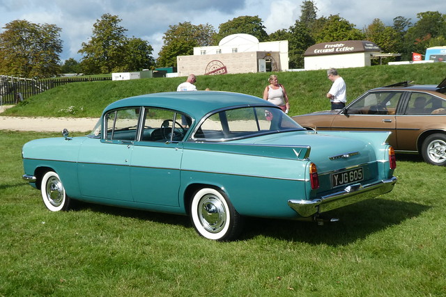 Vauxhall Cresta PA (1962)