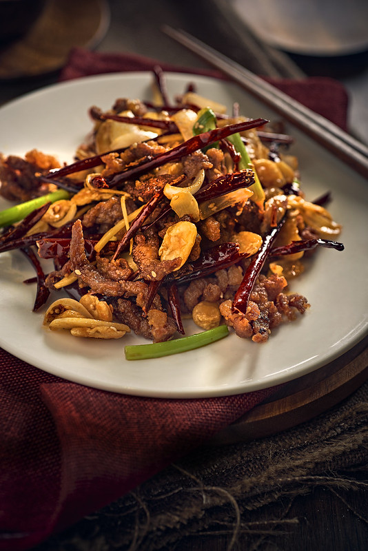 Crispy Duck with Dried Chillies 香酥鸭