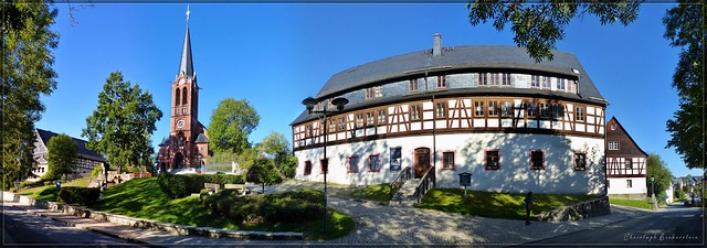 Pfarrhaus, Kirche und Erbgerichtsgut in Dorfchemnitz bei Zwönitz