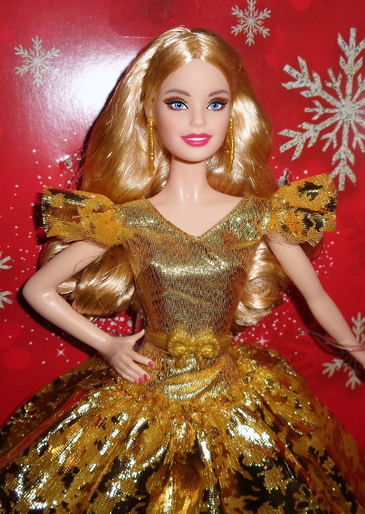 2020 Holiday Barbie (4)