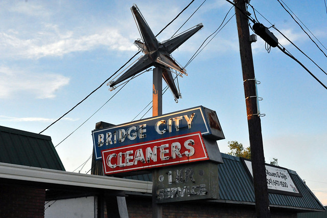Bridge City Cleaners - Bridge City, Texas