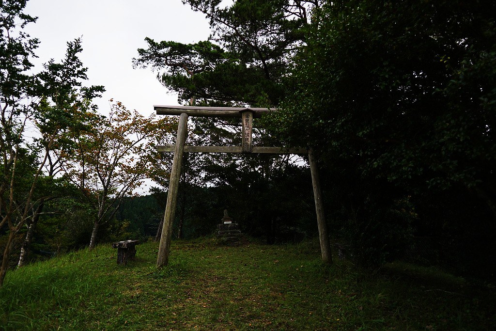 Gate of a Shinto shrine at Kuminigaoka