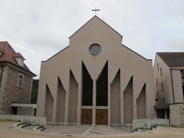 Quel est ce lieu??? Abbaye Sainte-Marie-de-la-Pierre-qui-Vire, Saint-Léger-Vauban (89)