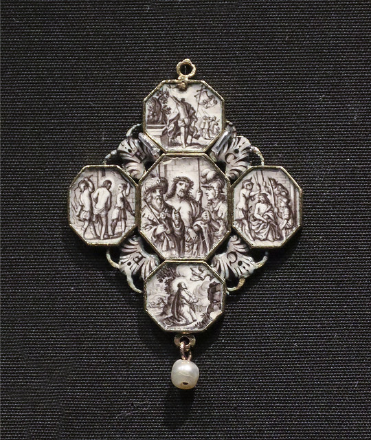 Pendant with Behold the Man (Ecce Homo) and scenes from the Passion of Christ, France, about 1640-8-, Gold with grisaille enamel and a pearl.