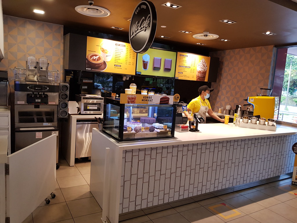 @ McDonald's PJ Bandar Utama DT