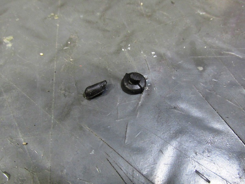 A Pin I Torn Off The Windscreen Gasket Rubber Stud Trying To Install It