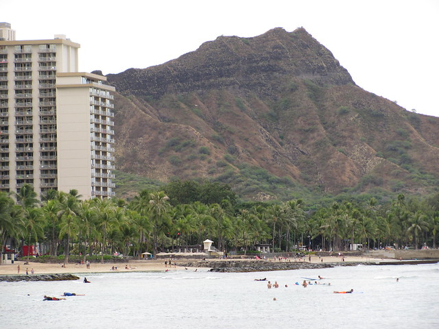 A view of Mount Lē'ahi or Diamond Head from Waikiki Beach, Hawaii