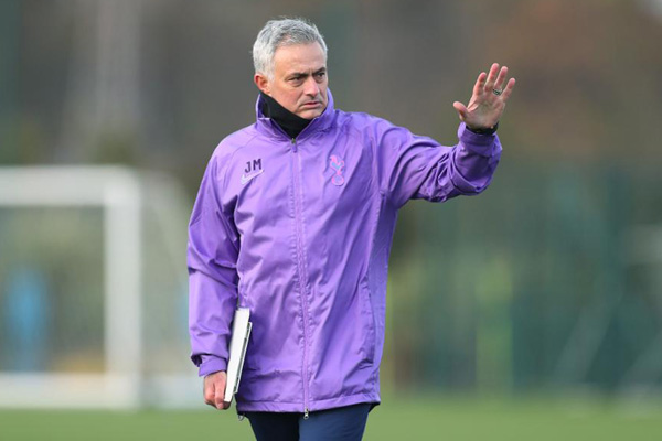 Tuyển Anh hội quân, Jose Mourinho nhắc khéo Gareth Southgate