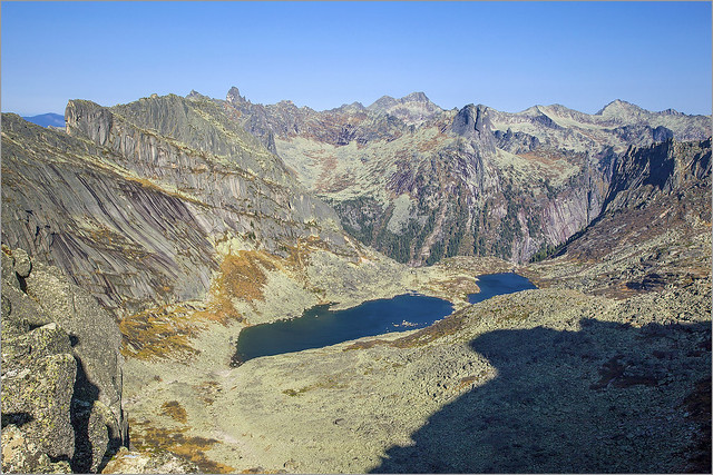 Цветные озёра с перевала Пикантный. Views from Pekantney pass