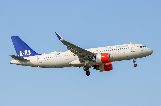 SE-DOZ Airbus A320-251N SAS Scandinavian Airlines