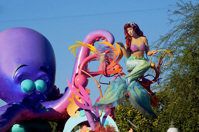 Mickey's Soundsational Parade - Disneyland