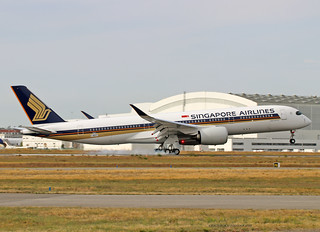 A350-900_SingaporeAirlines_F-WZFC-002_cn0439_