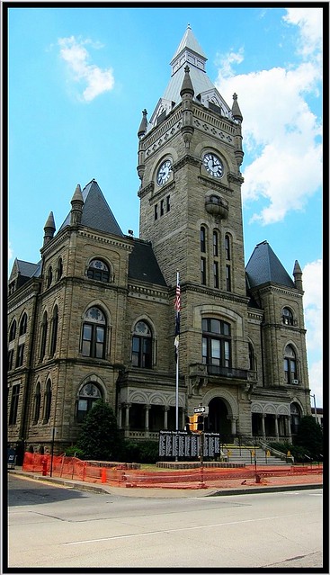 Butler Pannsylvania  - Butler County Courthouse - Main Street HIstoric