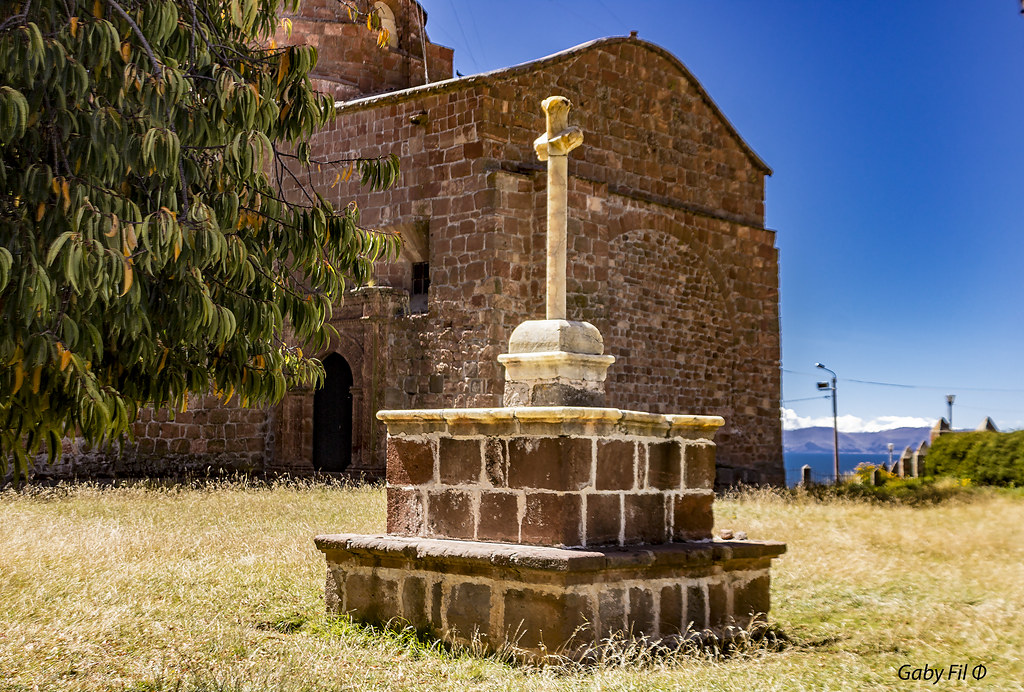 La iglesia del Lago | Jardines de la Iglesia de Santiago Apó… | Flickr