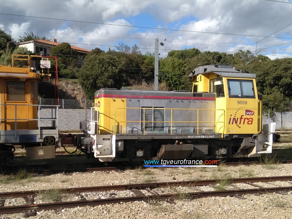 Le locotracteur Y9058 de SNCF Réseau à Aubagne-en-Provence le 3 octobre 2020