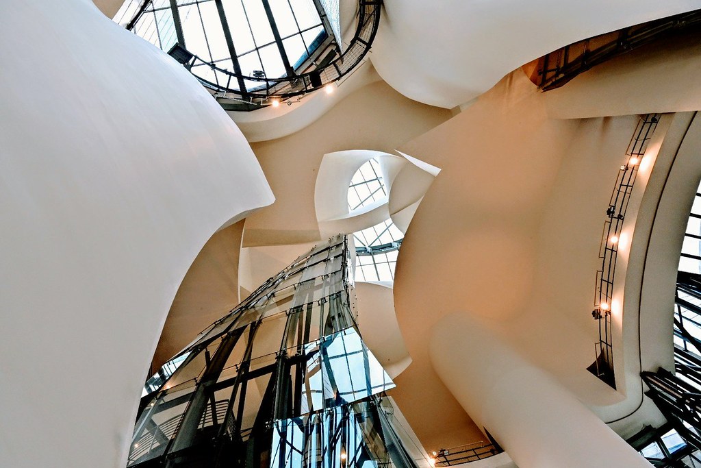 FRANK GEHRY Guggenheim Bilbao
