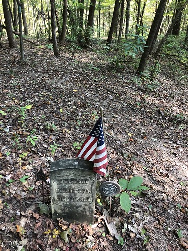 buckeyetrail westunion ohio hiking grave gravestone americanrevolution