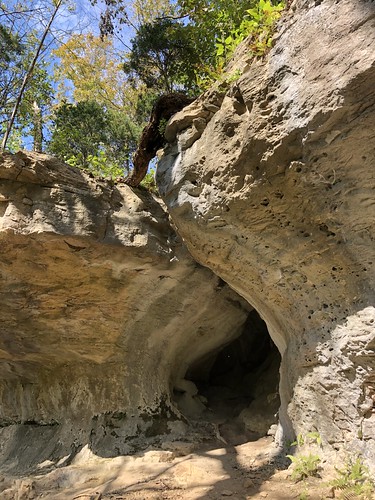 buckeyetrail westunion ohio hiking dolomite cliff