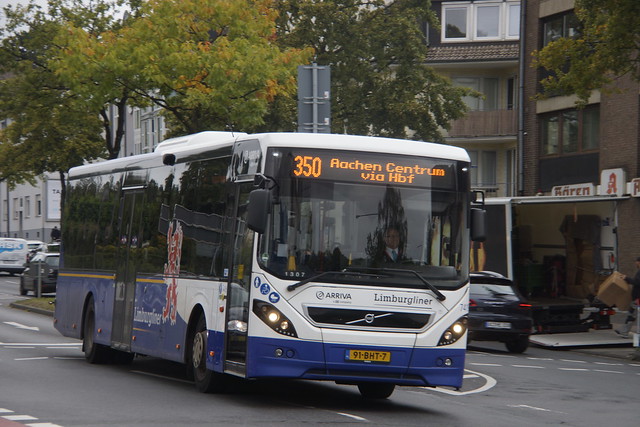 Volvo 8900 Arriva 7419 Limburgliner met kenteken 91-BHT-7 als Lijn 350 naar Aachen Centrum via Hbf in Aachen op de Kronenberg in 07-10-2020