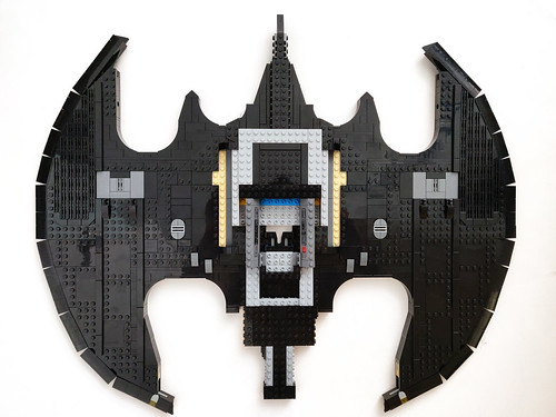 Building the '89 Batwing – Review: 76161