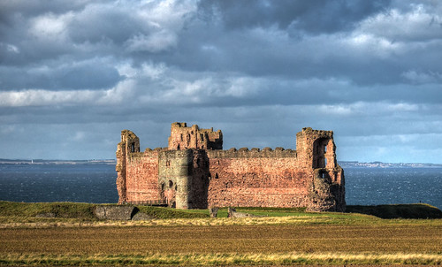 castles scotland ruins firthofforth tantalloncastle eastlothian landscapes