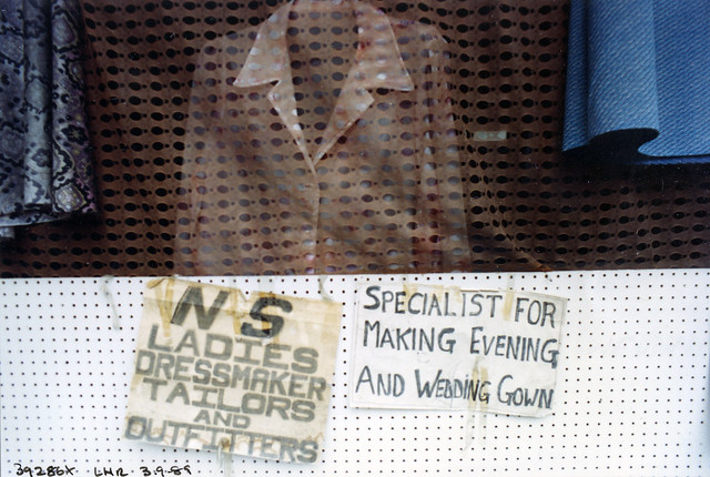 Dressmakers, High Rd, Leytonstone, Waltham Forest, 1989 TQ3986-003