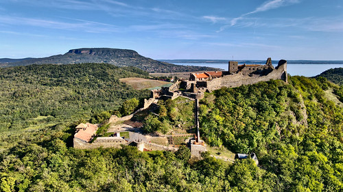 szigliget vár berg burg hegy mountain balaton forest erdő castle middleages hill landscape panorama viewpoint view hungary badacsony