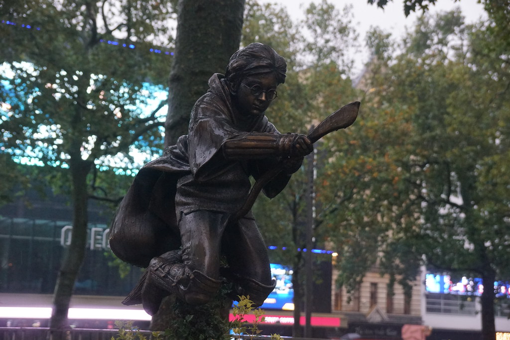 Harry Potter, Andrzej Szymczyk (Sculptor), Scenes in the Square, Leicester Square, West End, City of Westminster, London, WC2H 7NA