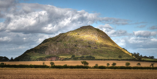scotland eastlothian northberwick berwicklaw volcanicplugs hills
