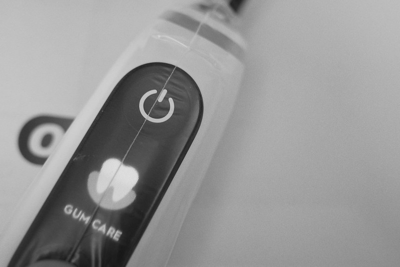 "Oral-B by Braun Oral-B iO" 04