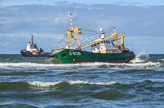 Vlieland - Noordzeestrand- stranding kotter Z-575