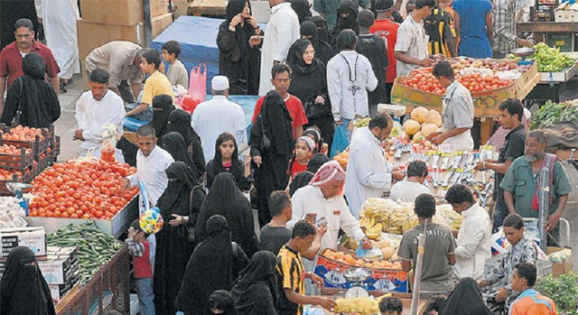 3088 Expats are banned from buying Vegetables from Central Vegetable Market 02