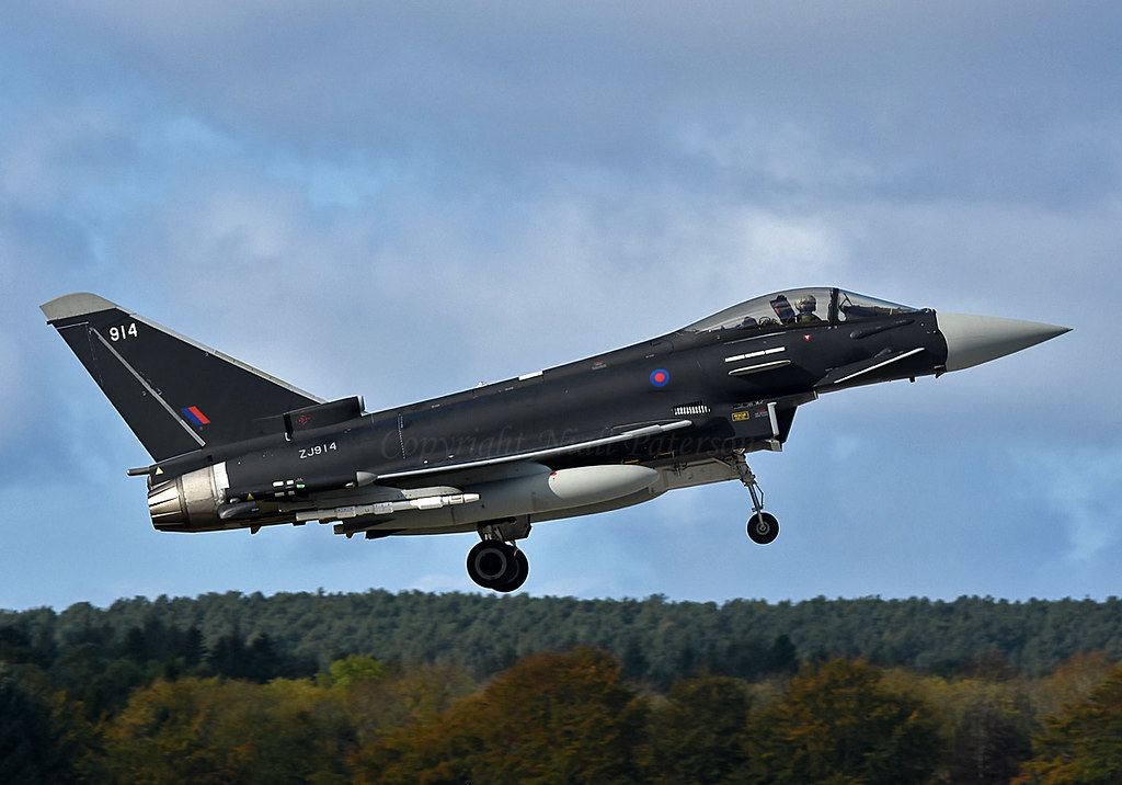 Zulu Juliet 914, ZJ914 recovers to Lossiemouth's runway 05, Niall  Paterson