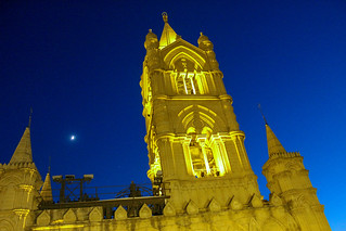 Moon and Jupiter above Palermo's Cathedral