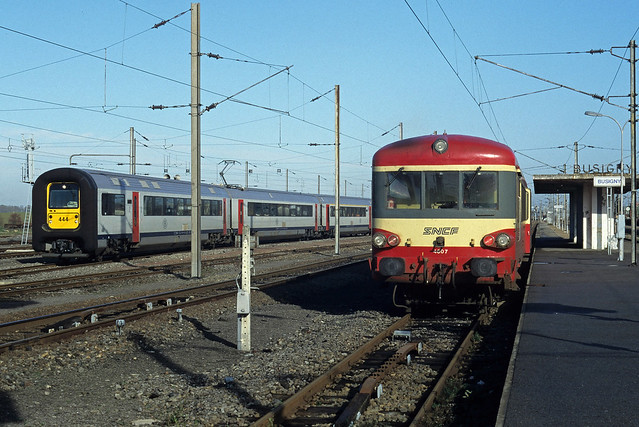AM 444 SNCB // XBD 4607 + XRABx 8415, Busigny, 13/11/1996