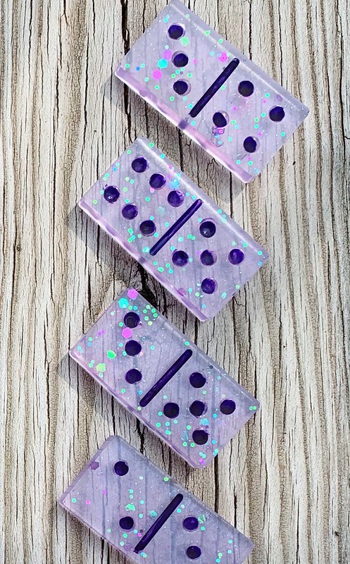 a simple diy :: resin dominoes using let's resin mold sets – the
