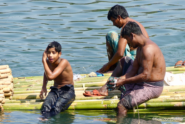 Bamboo raftsmen, Jetty Ghat, Kaptai Dam, Rangamati