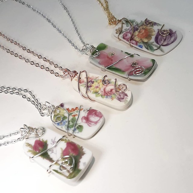 Vintage china wire-wrapped pendants