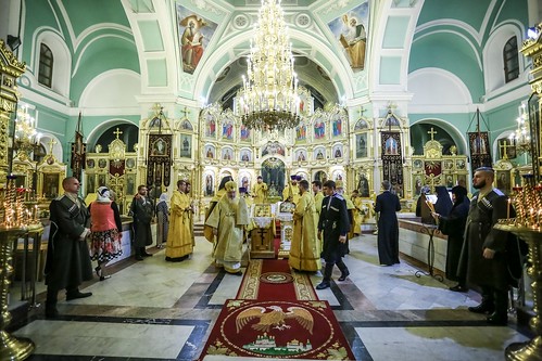 17 октября 2020, Митрополит Кирилл совершил всенощное бдение в Андреевском соборе Ставрополя