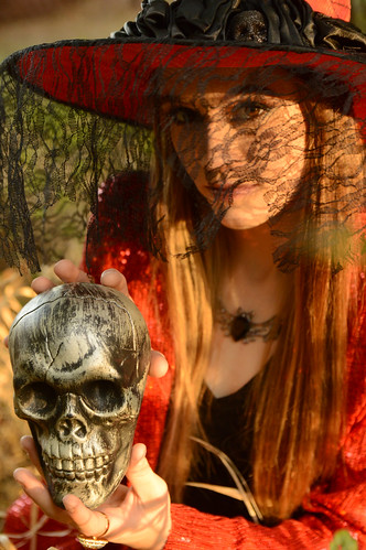 ashleybennett witch costume okc oklahomacity bluffcreek bluffcreektrails halloween mixer photoshoot skull red hat sunset veil