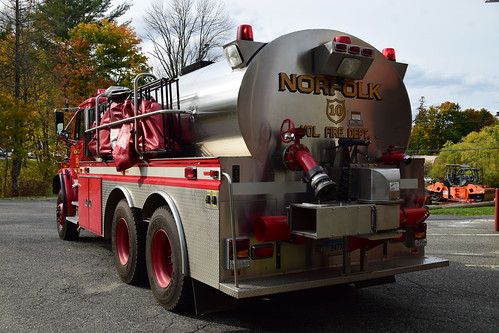 norfolk rear view fire truck