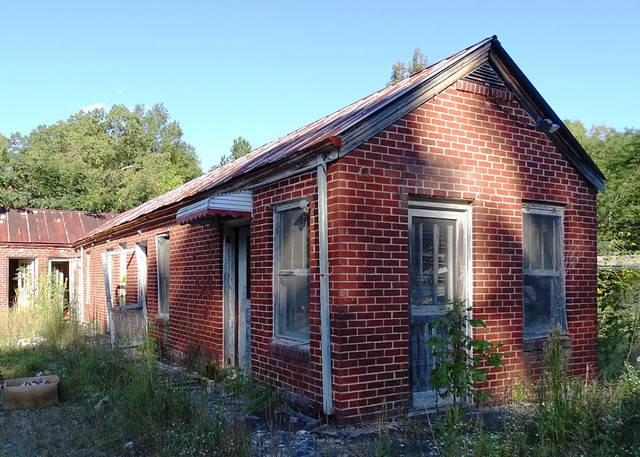 GA, Tennga-U.S. 411 Abandoned Motel