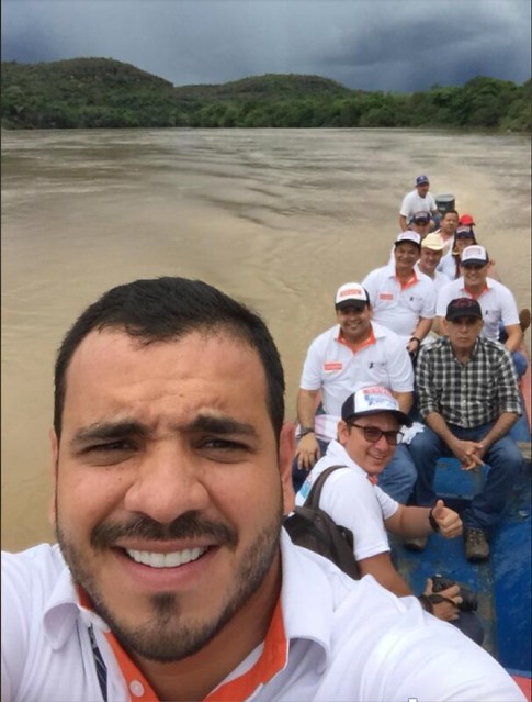 El 6 de mayo de 2018, el piloto Niño Cataño lideró una comitiva por los departamentos del Meta y Guaviare haciendo una exitosa campaña por Álvaro Uribe, para el Senado, e Iván Duque, a la Presidencia.