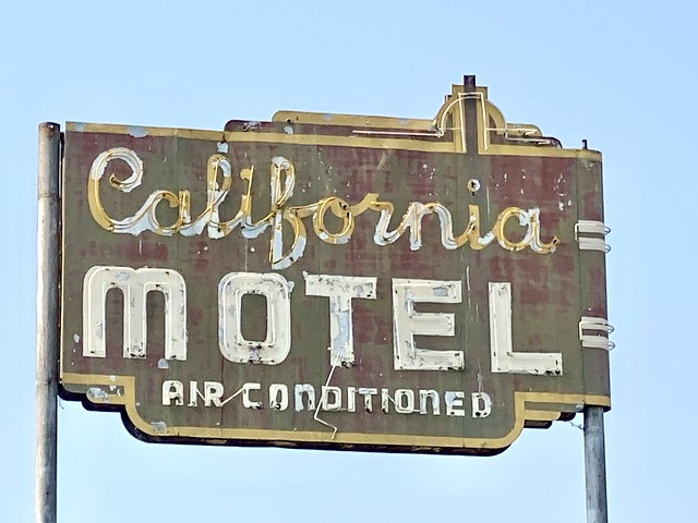 California Motel neon sign