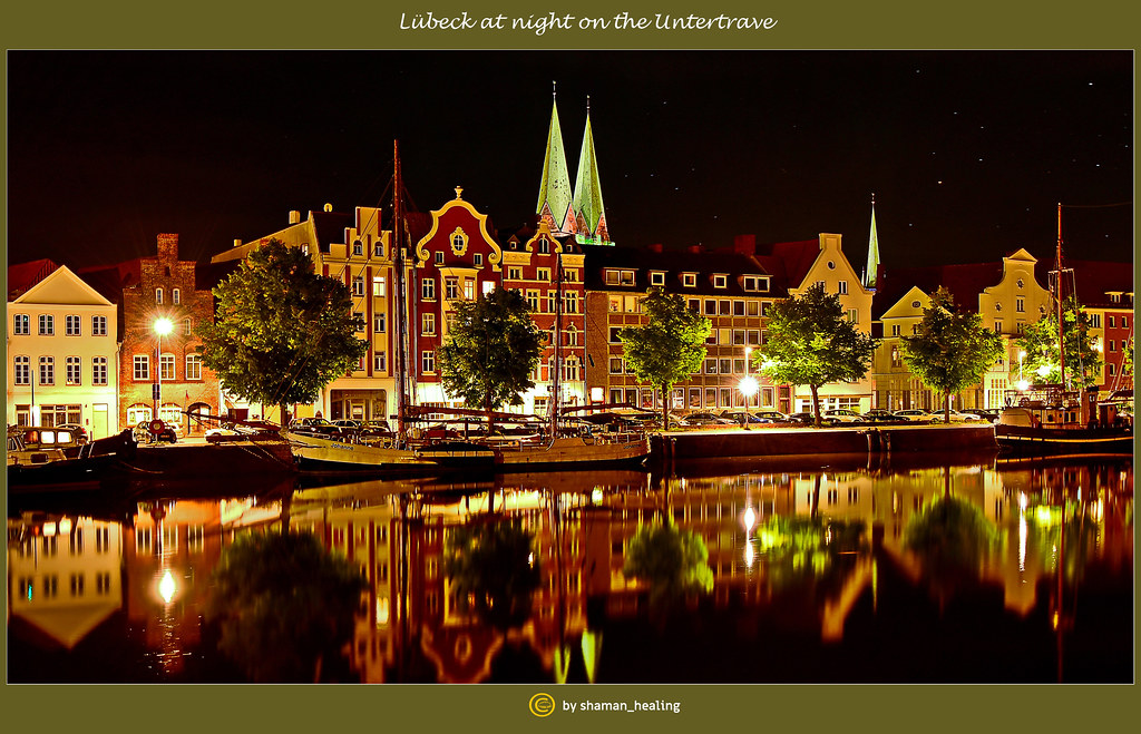 Lübeck in der Nacht an der Untertrave/Lübeck at night on t… - Flickr