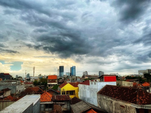 indonesia surabaya iphoneonly iphone11pro cityscape urbanlandscape cloudyday