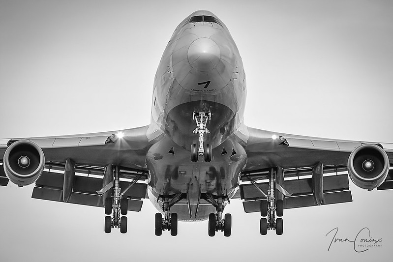 Boeing 747-446F/SCD – Asiana Airlines Cargo – HL7616 – Brussels Airport (BRU EBBR) – 2020 10 19 – Landing RWY 25R – 01 – Copyright © 2020 Ivan Coninx
