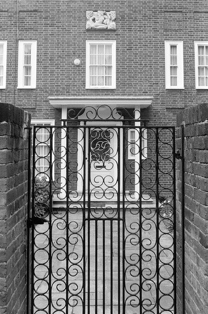 Netherhall Gardnes, Hampstead, Camden, 1988 88-7k-42-positive_2400